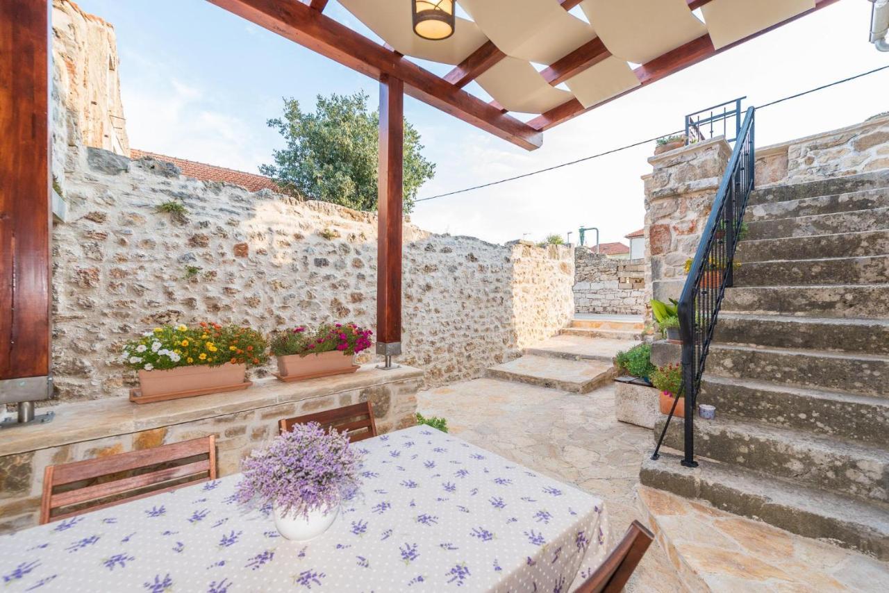 Neviđane Holiday Home Lipa Nasa מראה חיצוני תמונה