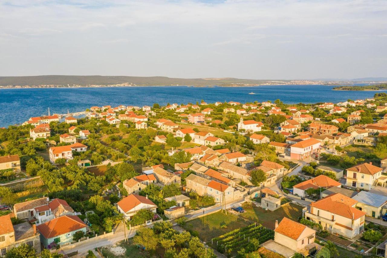Neviđane Holiday Home Lipa Nasa מראה חיצוני תמונה